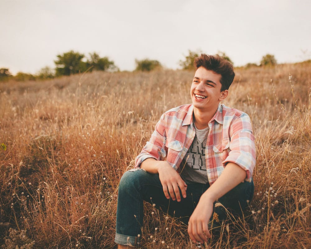 boy-in-a-field boy-in-a-field