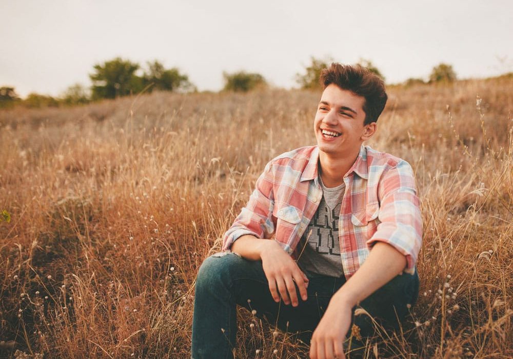 boy-in-a-field boy-in-a-field